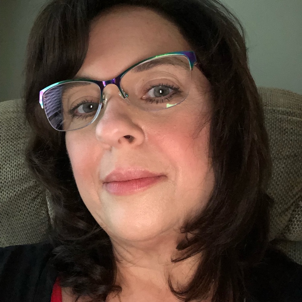 Meet your Posher, Melissa